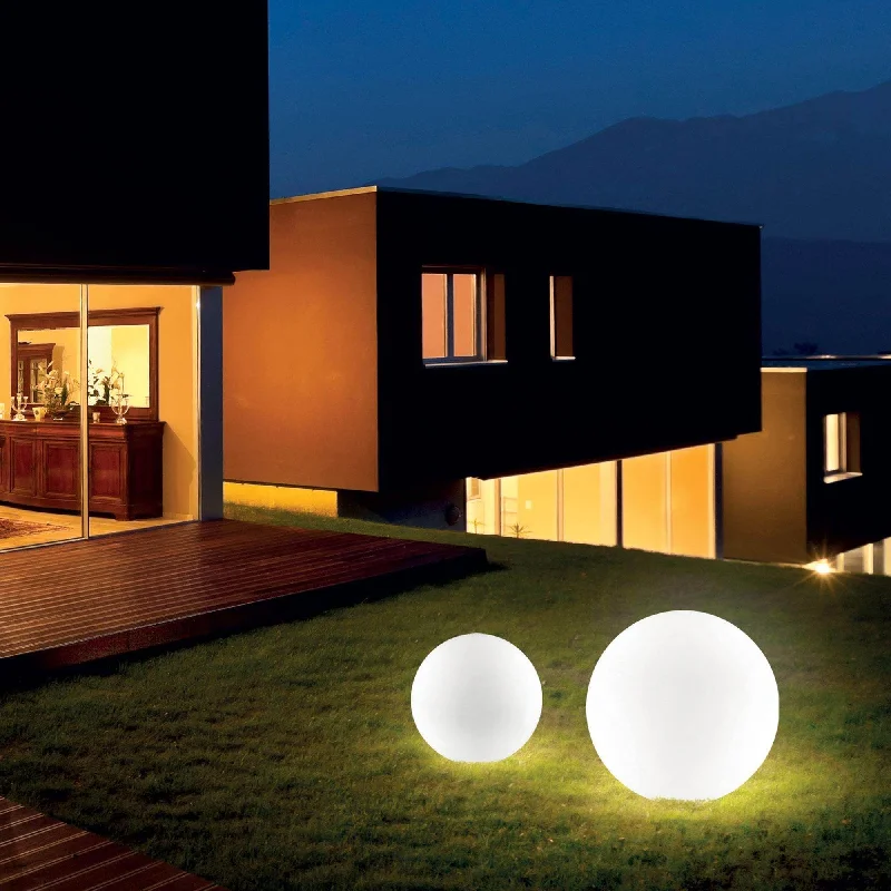 Track lighting with a sleek profileIDEALLUX | BOLLARD POST LIGHT | SOLE PT1 BIG