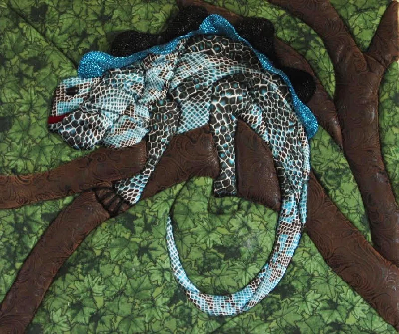 Track lighting for illuminating walkwaysLa Iguana