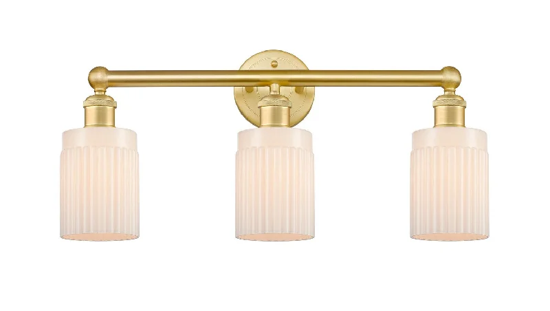 Industrial Lighting with High CRI (Color Rendering Index) for True Color PerceptionEdison Three Light Bath Vanity Industrial Lighting with High CRI (Color Rendering Index) for True Color PerceptionEdison Three Light Bath Vanity