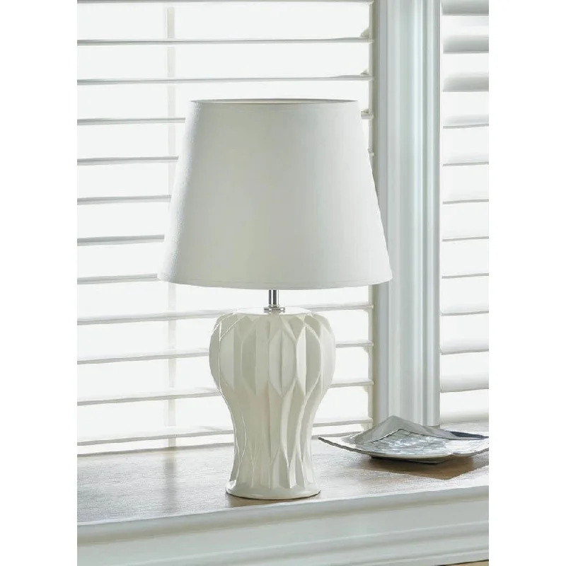wooden table lamps with natural grain for a warm and organic feelwooden table lamps with natural grain for a warm and organic feelByron Geometric Patterened Table Lamp wooden table lamps with natural grain for a warm and organic feelwooden table lamps with natural grain for a warm and organic feelByron Geometric Patterened Table Lamp