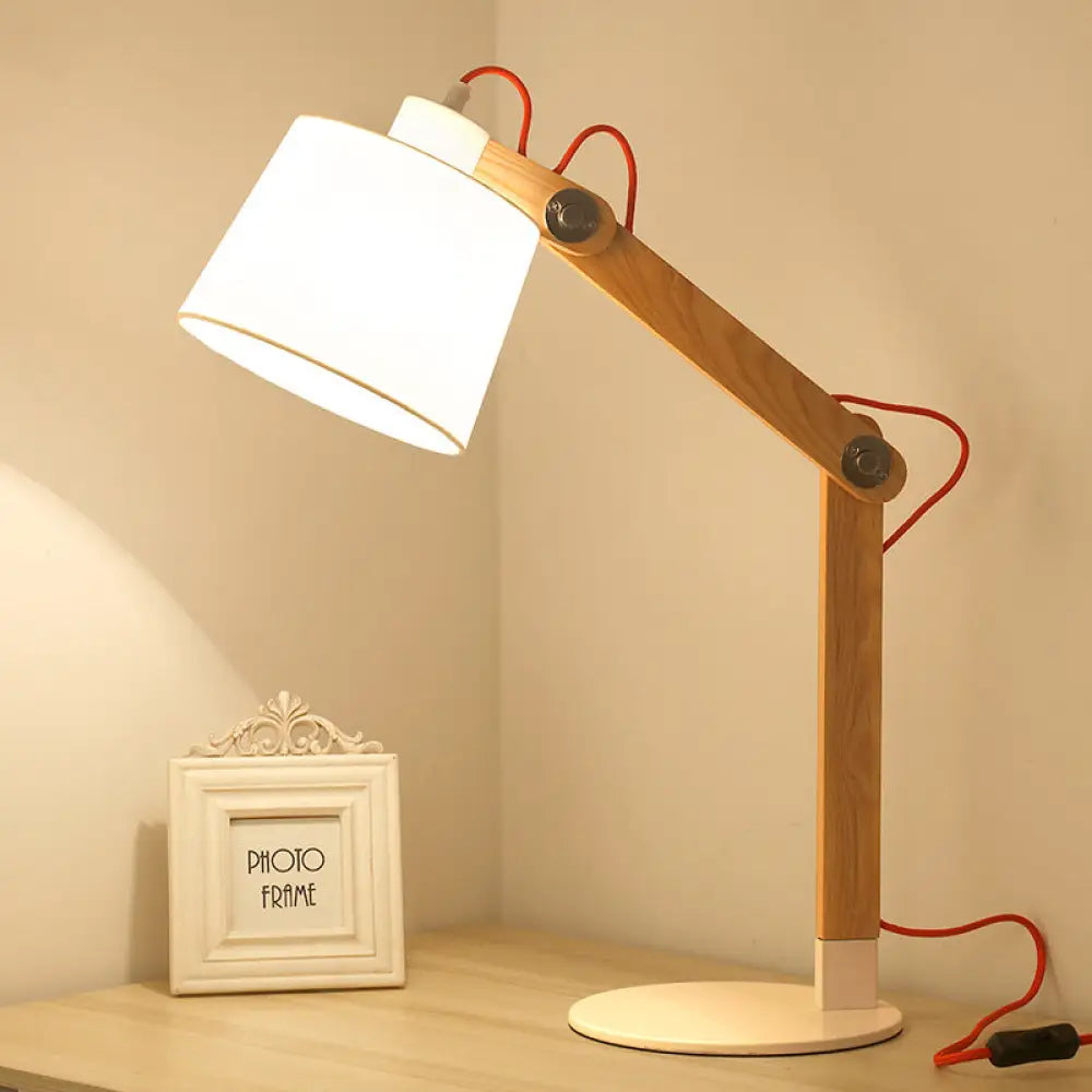 metal table lamps with a matte black finish for a sleek appearancemetal table lamps with a matte black finish for a sleek appearanceModern White Drum Reading Light - 1 Head Nightstand Lamp with Rotating Node