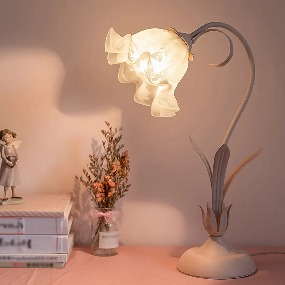 victorian style table lamps with ornate details for traditional homesvictorian style table lamps with ornate details for traditional homesKorean Opal Glass Pink Lily Table Lamp - Elegant Nightstand Light for Single Bedrooms victorian style table lamps with ornate details for traditional homesvictorian style table lamps with ornate details for traditional homesKorean Opal Glass Pink Lily Table Lamp - Elegant Nightstand Light for Single Bedrooms